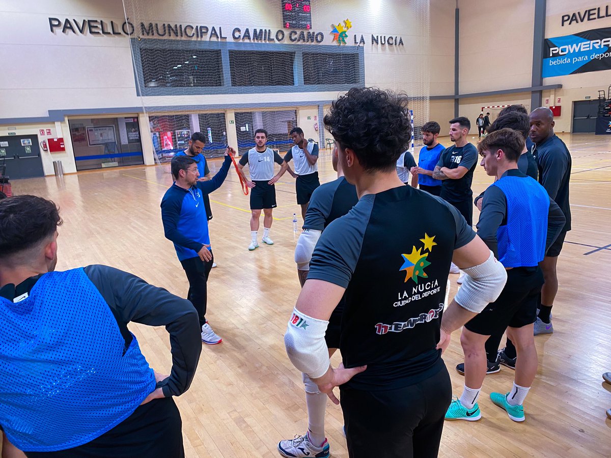 💪🏼Último entrenamiento de la semana en marcha. #vamosnucia❤️🖤