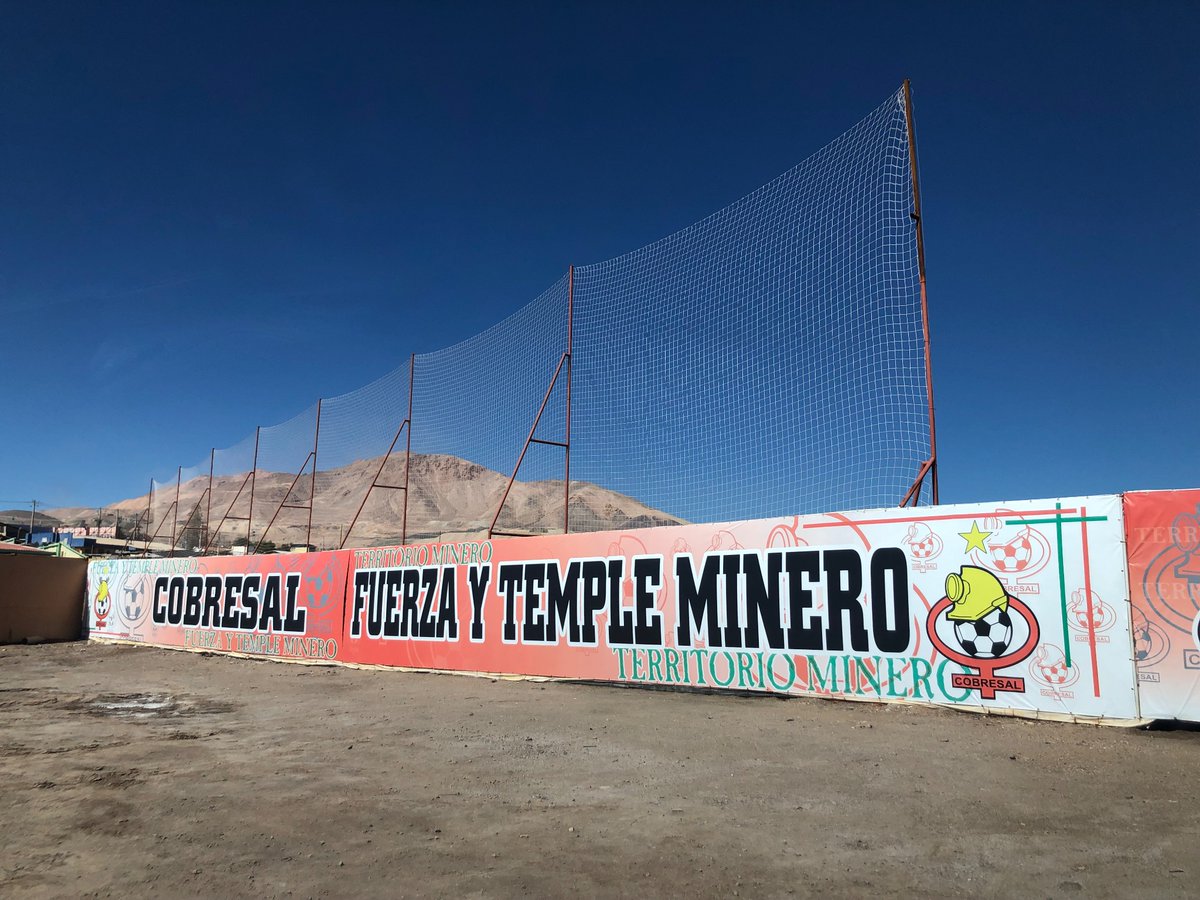 EndriEscudero's tweet photo. @ClubDepCobresal El martes tuve la suerte de estar en El Salvador. El que me trae tantos lindos recuerdos de mi Chuquicamata natal, ambos sitios únicos. Arriba Cobresalinos hoy debe ser una gran tarde. Un abrazo Hermanos!!! https://t.co/TIERoNQQ5S