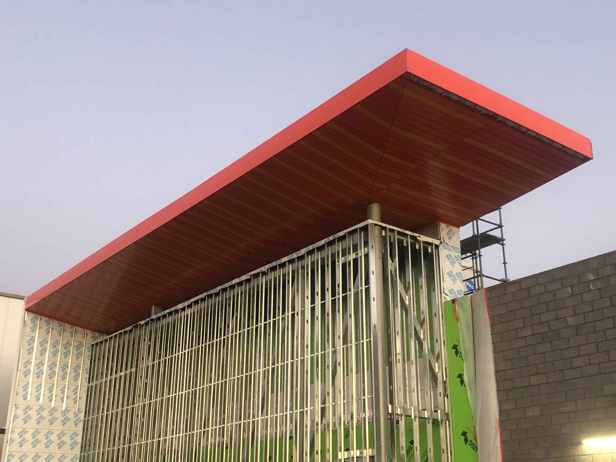 #TBT: 5 years ago #OCMCoil was used in the #construction of Great Park Ice in Irvine, CA. OC Metals really knows their stuff!
#PVDF #Polyester #Chroma #ColorMatch #Architecture #Logistics #BuildingEnvelope #StandingSeam