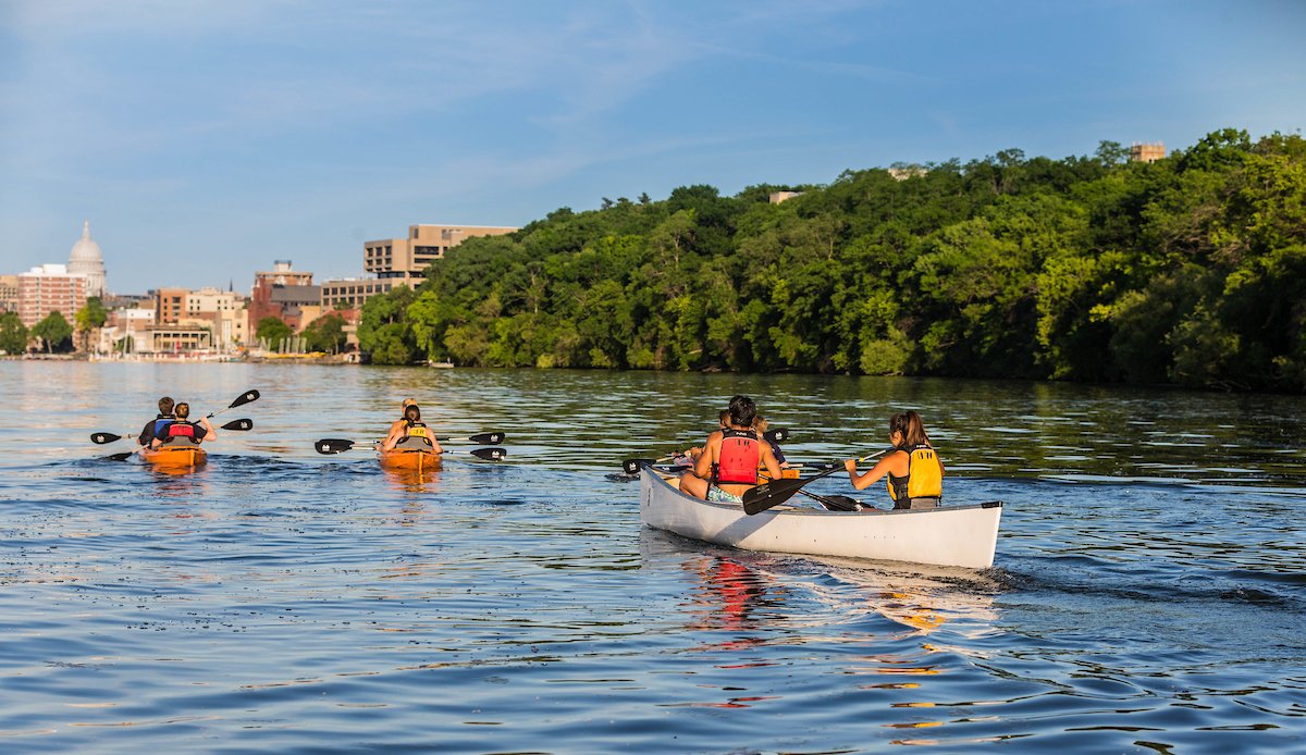 Ready to embark on an aquatic adventure? 🛶 

Pick up the skills you need to get paddling in these warmer months at Outdoor UW's Intro to Expeditionary Canoeing course on April 30 from 5-6:30 p.m.: bit.ly/3SO57Ue