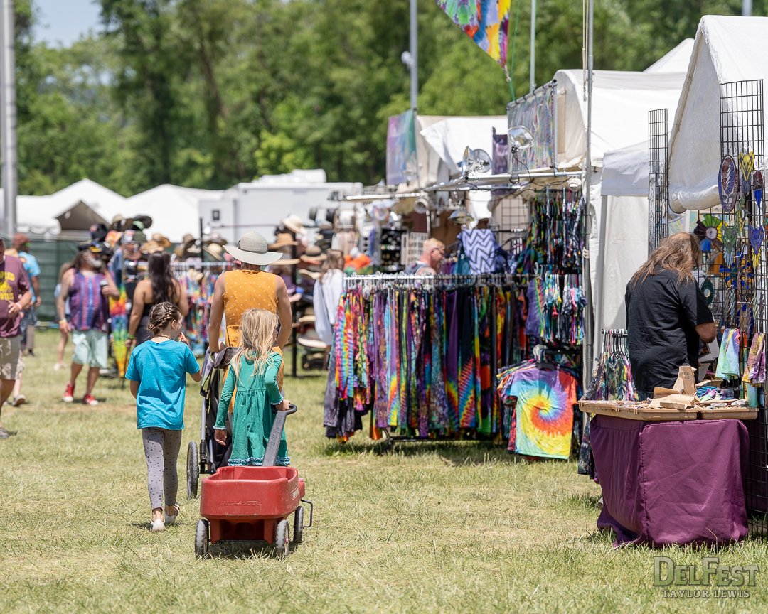 Deltopians, meet your 2024 Craft Vendors! (🧵)
📸: Taylor Lewis Photography