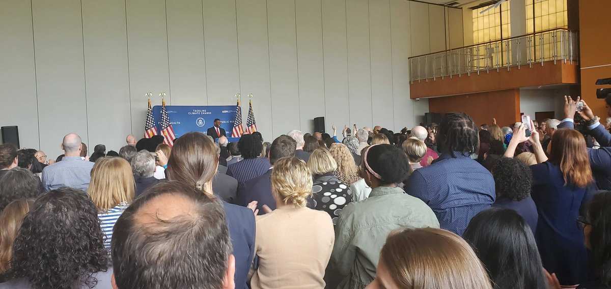 #ClimateFriday came early! Always a good time checking in with <a href="/RevYearwood/">Rev Yearwood ✊🏾</a> and <a href="/youngiftedgreen/">Young, Gifted & Green™</a> @thetrifecta7, especially to witness <a href="/EPAMichaelRegan/">Michael S. Regan</a> release strong, durable limits on toxic climate and air pollution from power plants at <a href="/HowardU/">Howard University</a>. #EarthDayEveryday