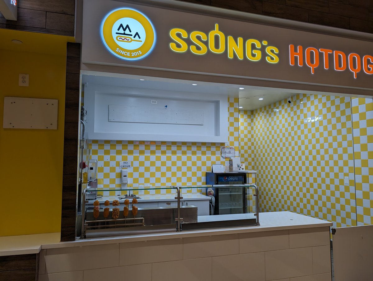 Ssong's Hotdog closes at Montgomery Mall in Bethesda: robertdyer.blogspot.com/2024/04/ssongs…