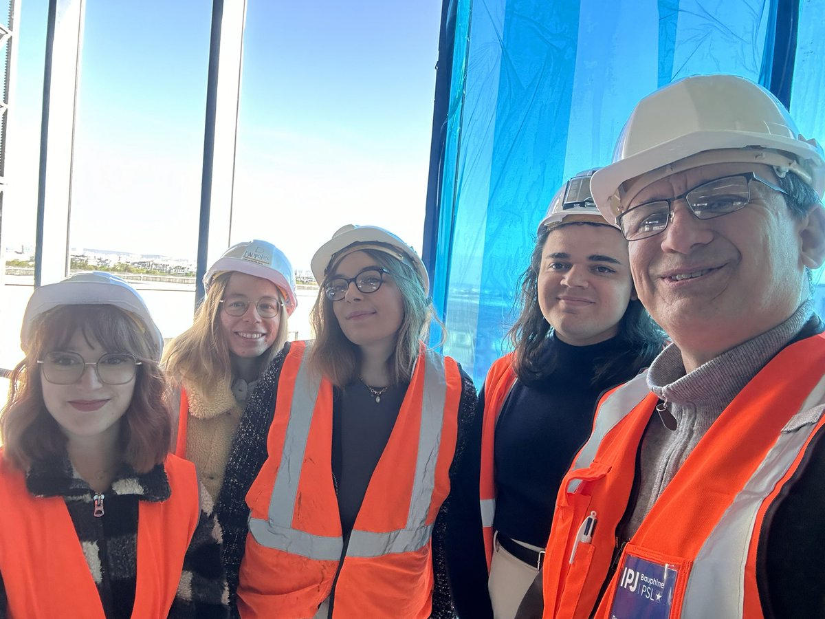 PascalGuenee's tweet image. Visite du chantier d'IPJ 3.0 avec des journalistes en formation M2 d'@IPJdauphine @psl_univ. Le déménagement ce sera en septembre 2025.