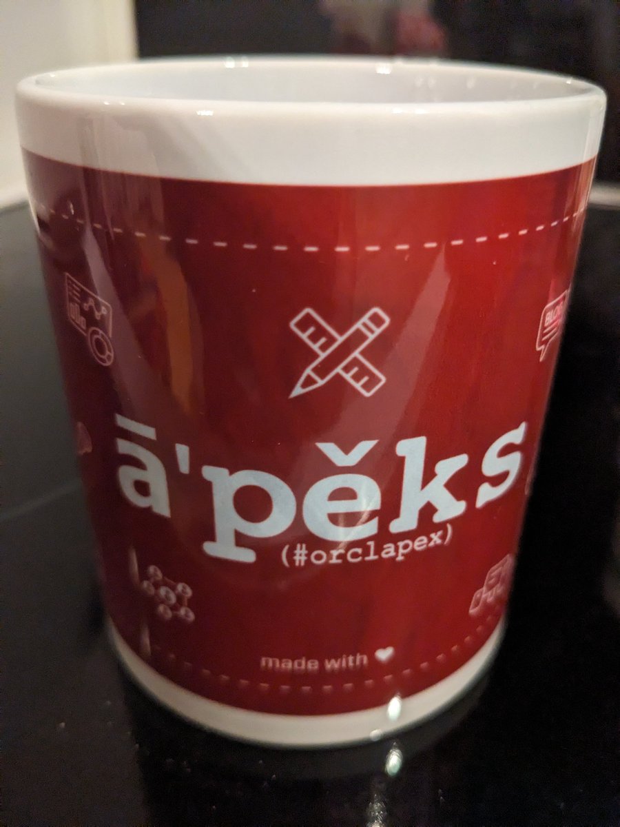 Drinking coffee from this cup helped me solve the #orclAPEX tasks much quicker😉
Thank you @TRIOLOGY_GmbH
