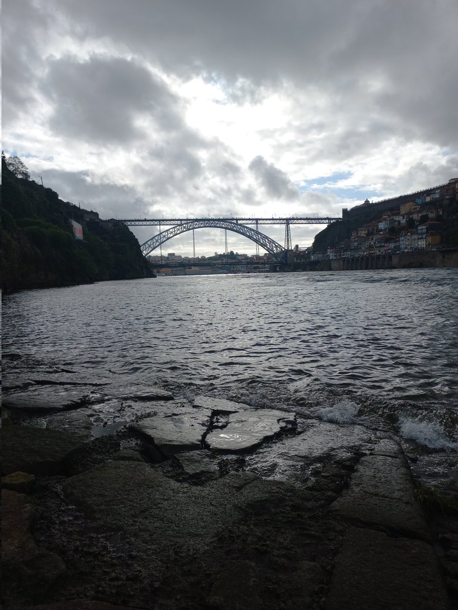 CeliaCMorais's tweet photo. Ponte Luís I Porto-Gaia https://t.co/zCrUN9n770
