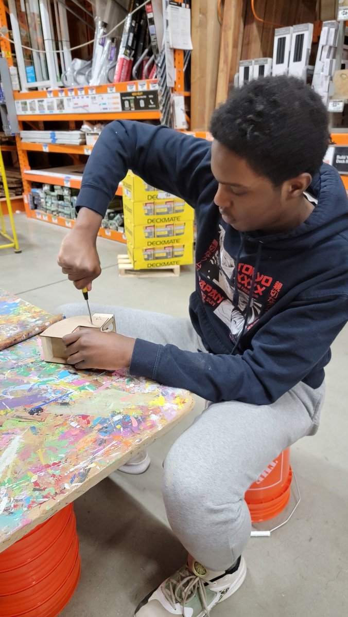 GHSMitchell's tweet photo. Thank you so much @VoloHomeDepotPr we had a great time building microscopes! It was a great lesson in following directions! https://t.co/4ciOKjA9hi
