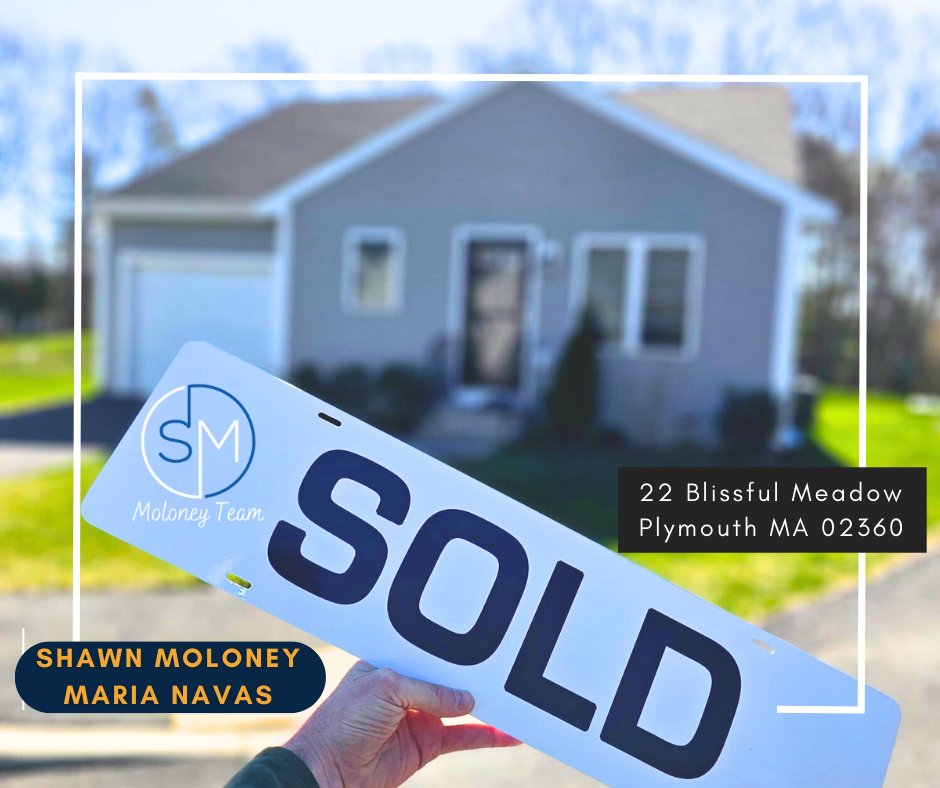 We would like to congratulate our client on landing this stand alone single family style condo. It is not often you get an end unit stand alone condo with a garage If you need a winning team to help you land a property, reach out to Maria or Shawn. #plymouth #pool #blissfulmeadow