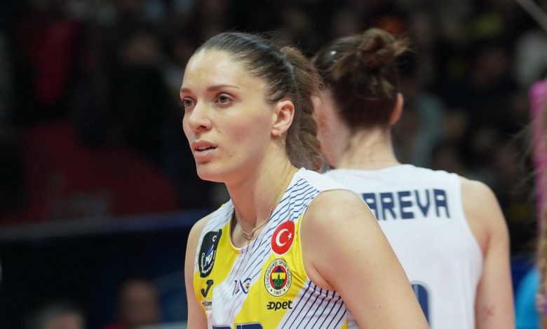 #VodafoneSultanlarLigi Vuchkova, Fenerbahçe Opet’e dönüyor, Fetisova Çin yolcusu! sportrendy.blogspot.com/2024/04/vuchko…