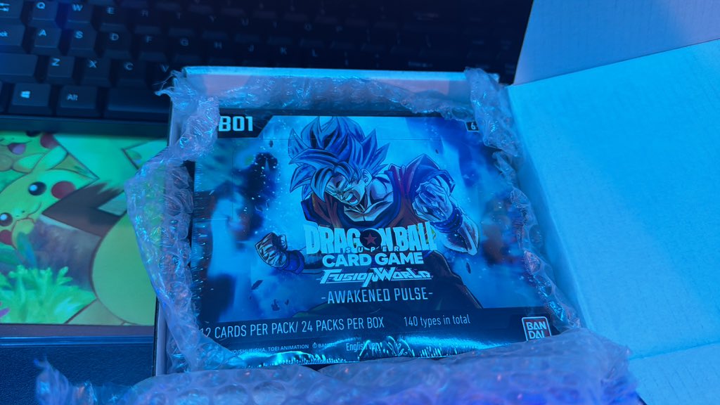 Thank u to the eBay seller for this 
1 
🫡
Lol i didnt plan on keeping anything sealed 
But this 1 is clean

#dbfw
#dbscardgame
#DragonBallSuperCardGame 
#fusionworld 
#DragonBallSuperCGFW