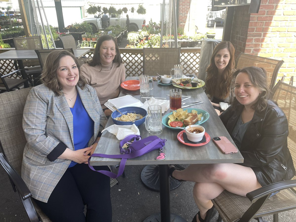 Leann Ray tweet media