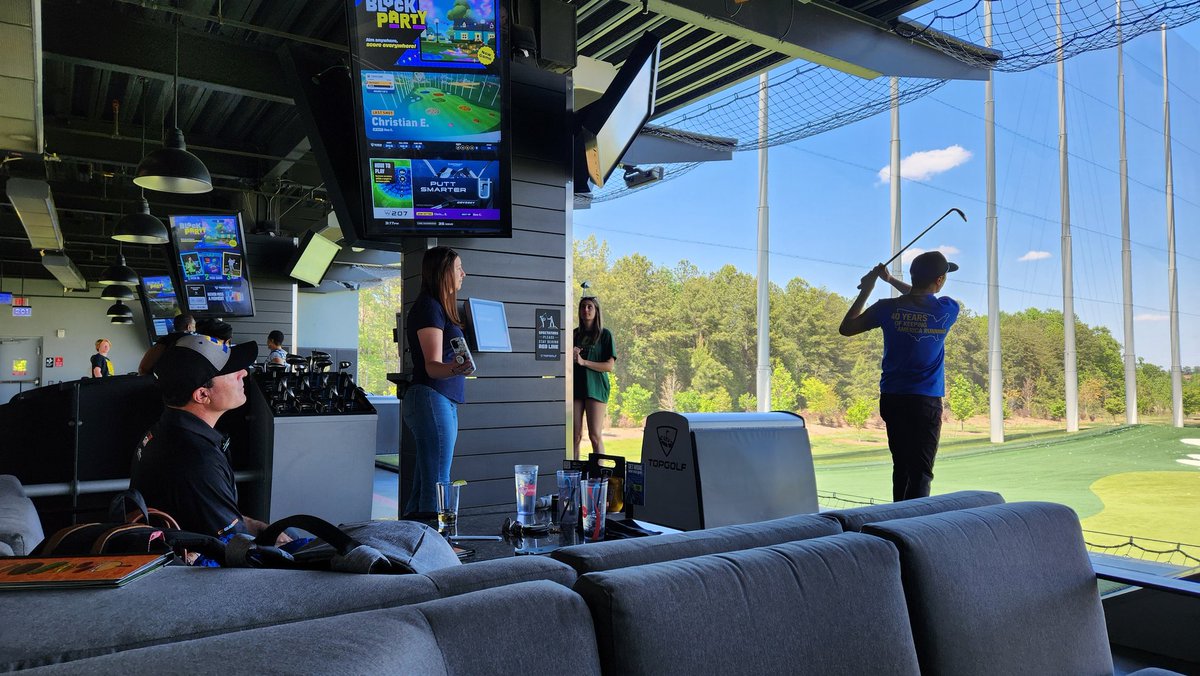 When @NHRA is in town, you know we have to hit some dingers with @RonCapps28 at @Topgolf. #teamNAPA #NASCAR #4WideNats