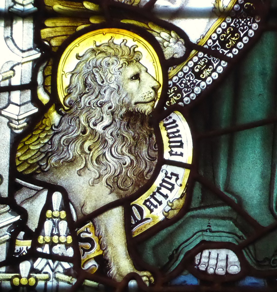 Happy #StMarksDay 🦁

A splendid lion is always welcome in a church.  This fine example is by Kempe in St Nicholas, Chawton.  As well conditioned an Evangelist mane as you'll see!