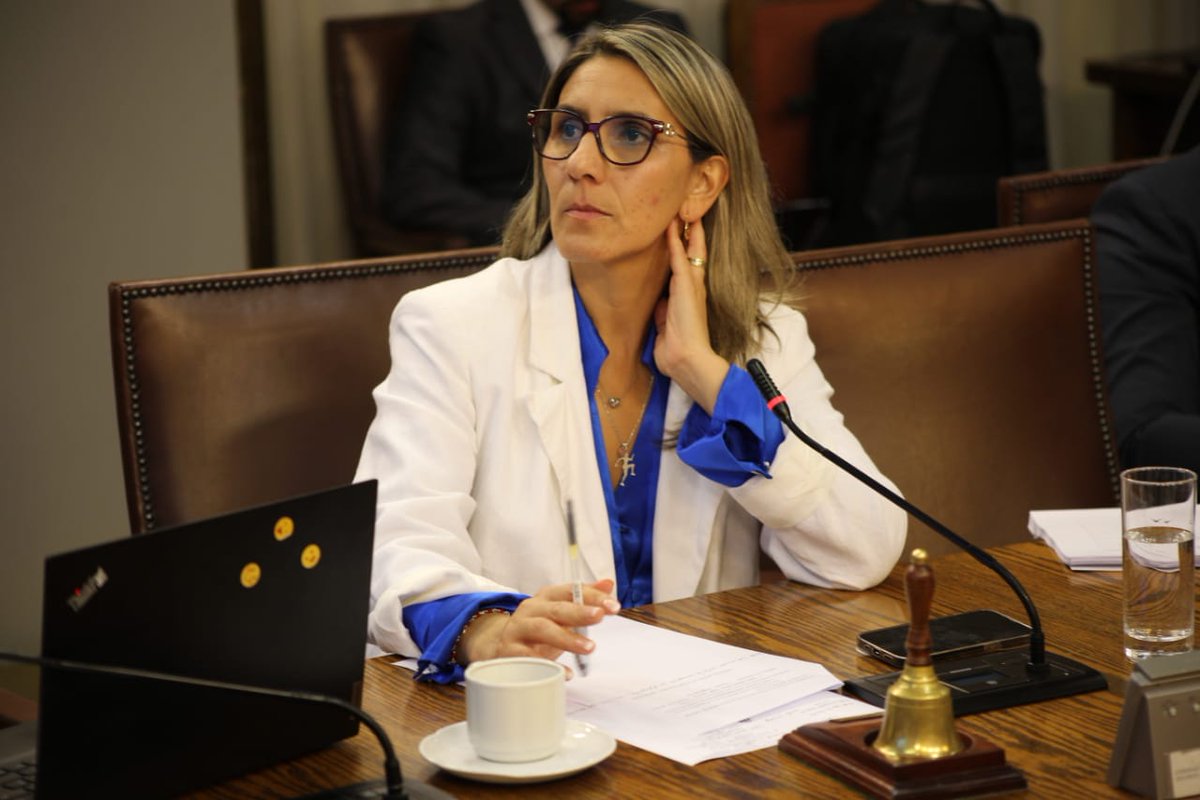 Diputada Olivera cuestiona decisión del Municipio de Lo Prado que pretende restringir el acceso a los recintos deportivos g5noticias.cl/2024/04/25/dip…