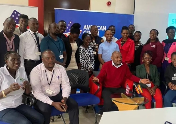 Cronkite Humphrey alum (2021-2022) @banziyanga recently concluded a successful Media and Communication Workshop @usmissionuganda. Over the past three months, 73 Ugandan participants from the media and communication sector refined their skills with the latest trends and practices.