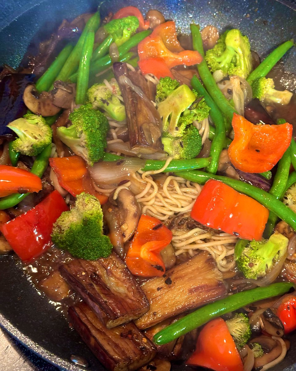 Stir fry with noodles, eggplants, red pepper, broccoli, onion, garlic, green beans, mushrooms) with soy sauce, sesame oil and balsamic vinegar. 

Very interesting how the sauces can drastically change the flavor.