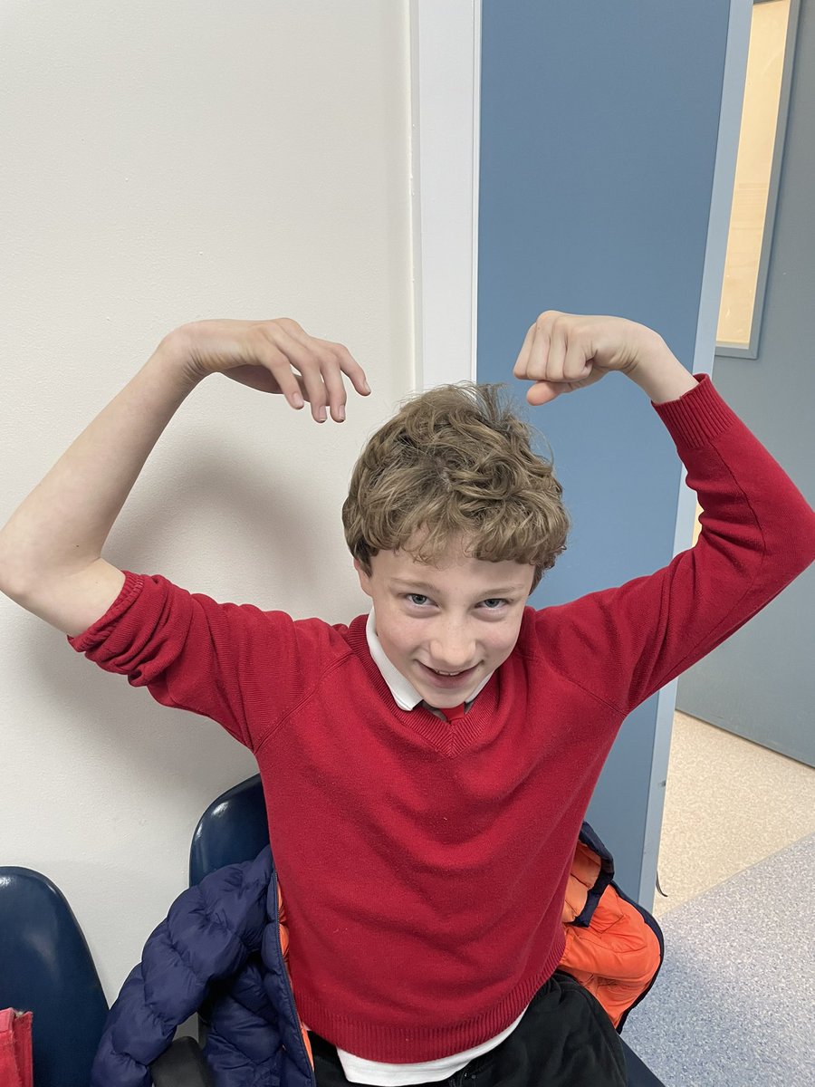 On the other side of the NHS this week. Fantastic care as always @Leic_hospital @UHL_boneANP @doktor_kk @helen_hedfan 🦴 Thank you 🙏 and a very happy boy to get the cast off 💪 @JonWolloff