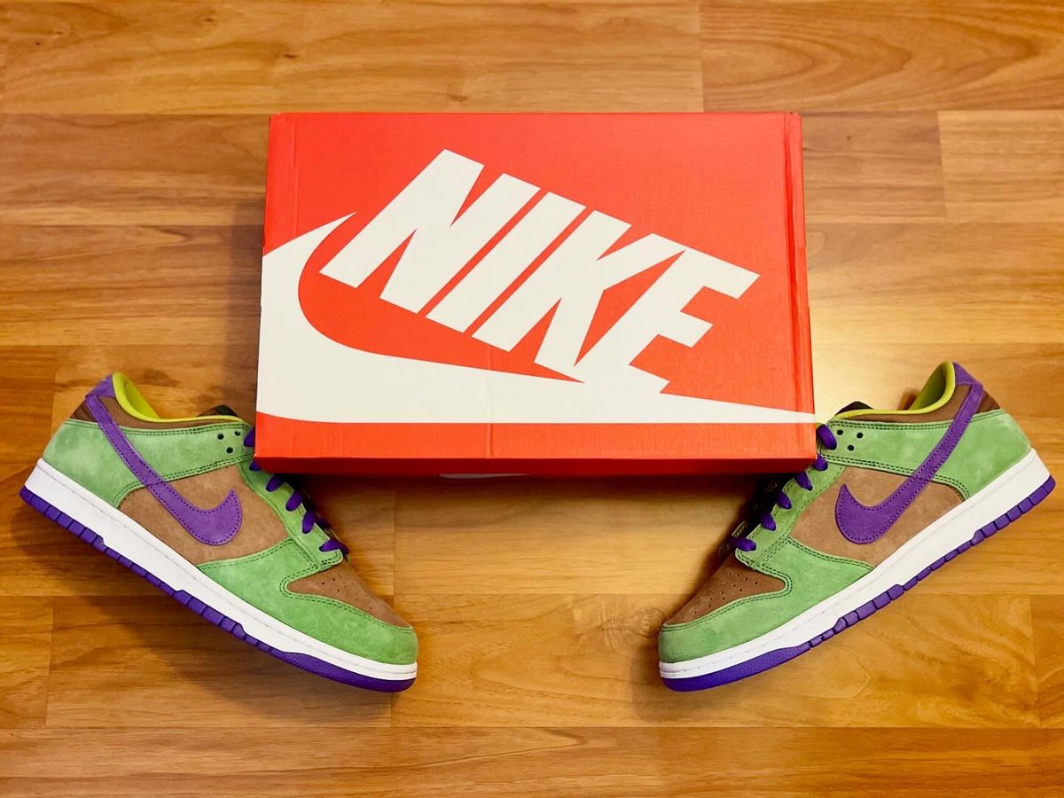 ShoeGameAO's tweet photo. Nike Dunk Low SP ‘Veneer’🔥🔥🔥
-
-
-
-
-
#NewCop #Sneakerhead #Nike #SNKRS #Dunk #Low #Retro #Special #Project #Veneer #Deep #Purple #ShoeGame #KOTD #YourSneakersAreDope #FeetHeat #BuyWhatYouLike https://t.co/vahFcJX4VU