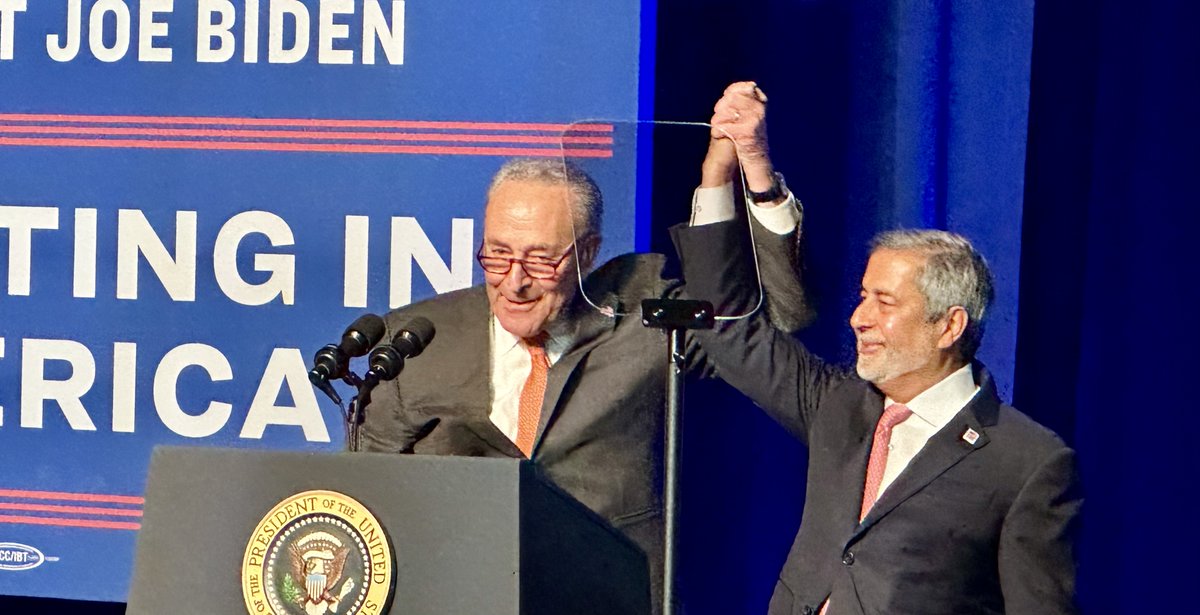 SIA CEO John Neuffer was pleased to join @POTUS, @SenSchumer, @GovKathyHochul, @MicronTech CEO Sanjay Mehrotra (@MicronCEO), @IBEW member Shannon Thomas, and other government and business leaders at today’s event announcing #CHIPSAct incentives for Micron’s memory manufacturing…