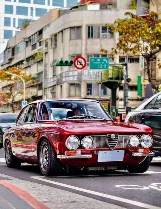 Alfa Romeo Giulia GT