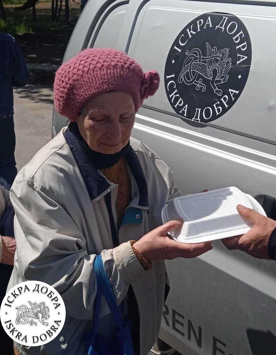 Nous continuons de financer la cantine populaire de Iskra Dobra à #Kherson. La ville est bombardée tous les jours. ‼️Aidez-nous à continuer : helloasso.com/associations/a… @Fondationfrance @ThibautGuignard @HeliosRunner @kasperski_g #Nafo