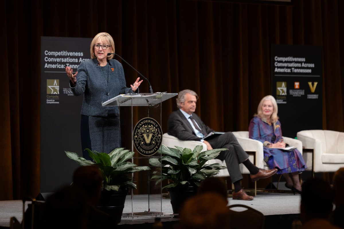 UT, @VanderbiltU & @CompeteNow are presenting a Competitiveness Conversation on issues of mobility & energy. 'At UT, we talk about stepping forward with courage to serve and light the way for others, and that can come from these two days together.' - @DondePlowman #CompeteConvo
