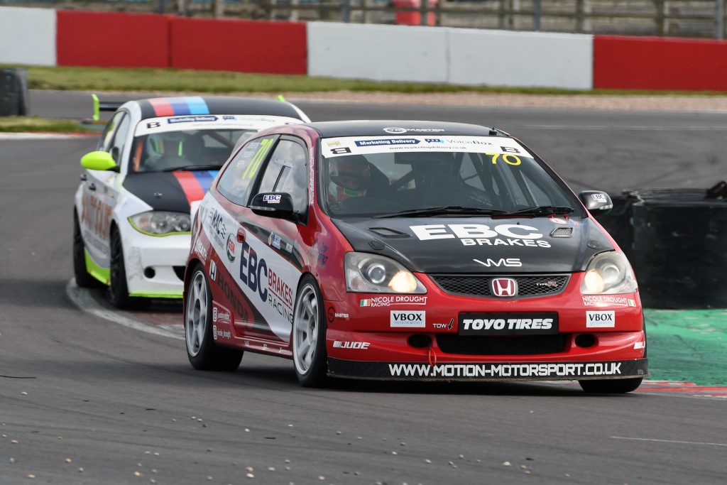 .@NicoleDrought & teammate Justin Roberts made an excellent start to the MSVT Trackday Trophy series at Donington Park: the pair claimed overall victory in the 45-minute contest in their Class B Honda Civic.

#WomenInMotorsport