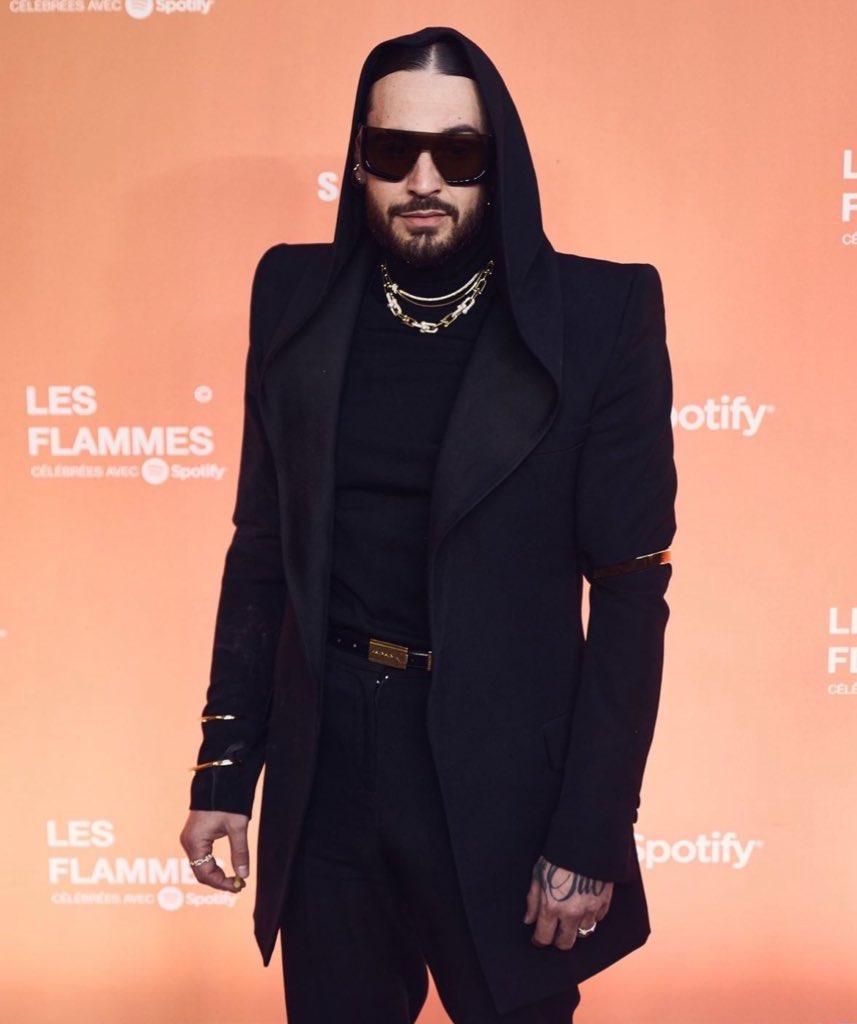 60SecondesSCH's tweet photo. SCH REMPORTE LA FLAMME DU CONCERT DE L’ANNÉE 🔥🔥🔥🔥🔥 https://t.co/rQvaM26RWa