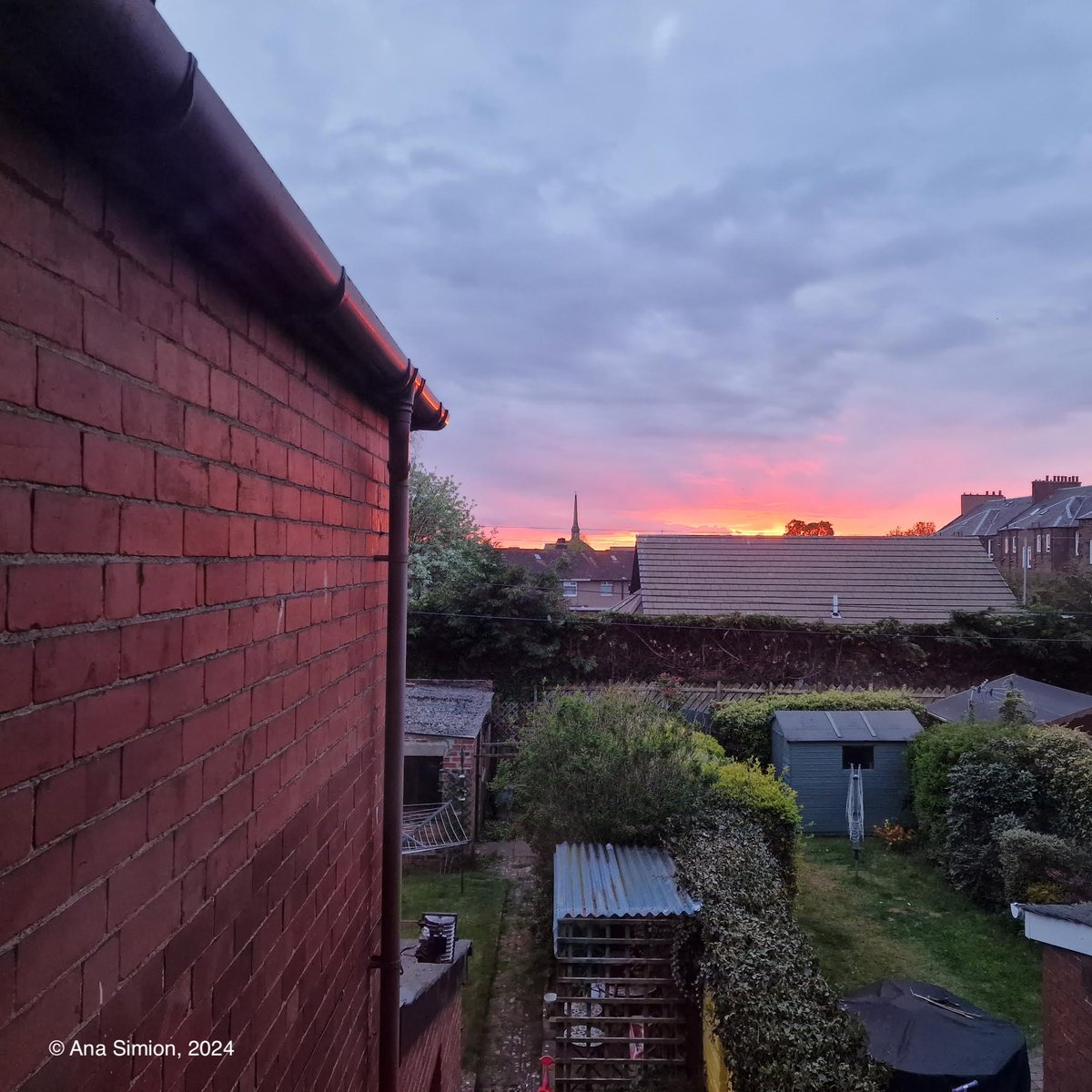 A Spring Sunset.

#ShotOnSnapdragon #Snapdragon #SnapdragonInsider #sunset #photographer #photographers #Scotland @Snapdragon