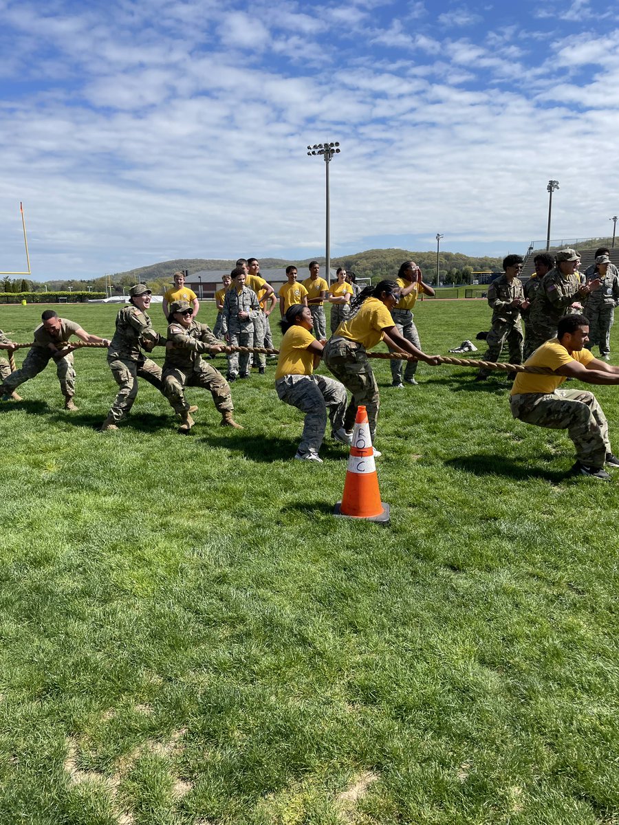 Today was our Second Annual AFJROTC Field Day. Cadets participated in a variety of team building and competitive events. Thank you to the PA Army National Guard for supporting our event. @MuhlHighSchool @MuhlJuniorHigh @muhlsd @PANationalGuard