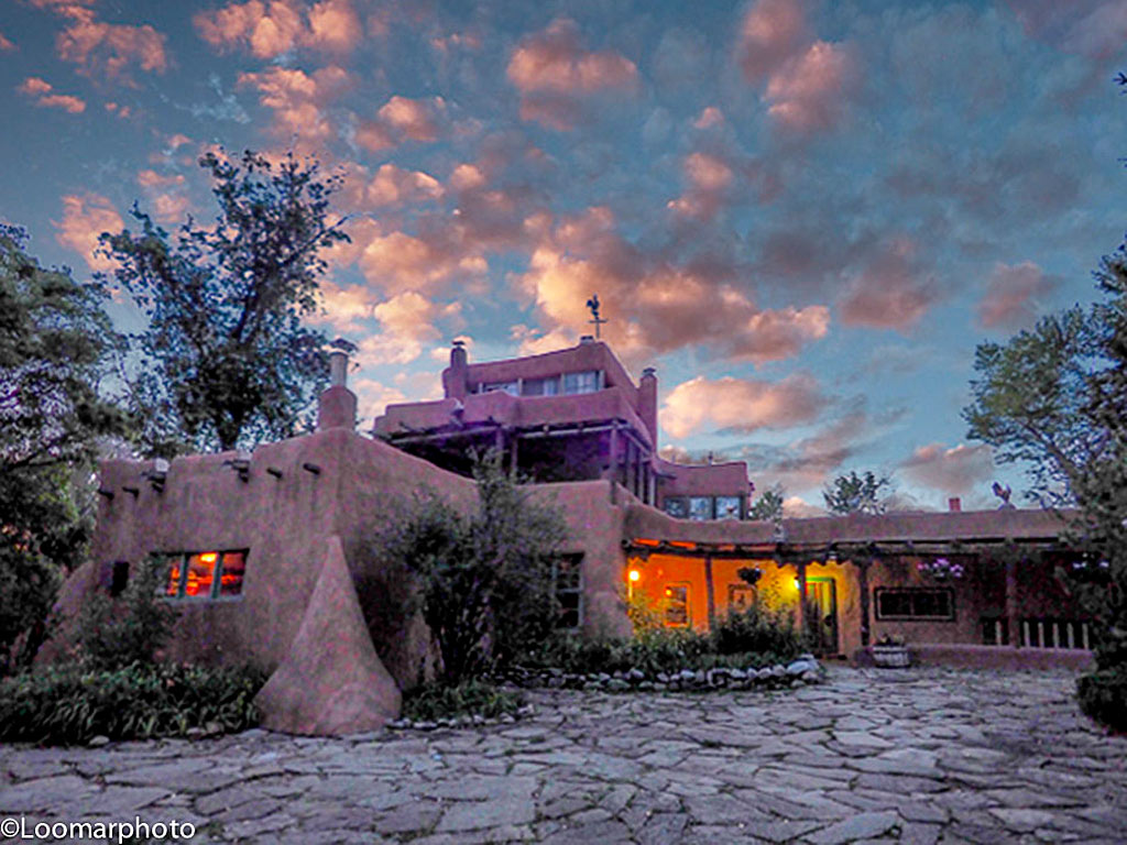 #Writers Check out Lois P. Rudnick Writing Residency at Mabel Dodge Luhan House in #Taos ##NewMexico - it's a beautiful place, offering 2 weeks accommodation plus $500.  I've spent many weeks of my life in retreats there! mabeldodgeluhan.com/rudnick-writin… #WritingCommunity #writerslife