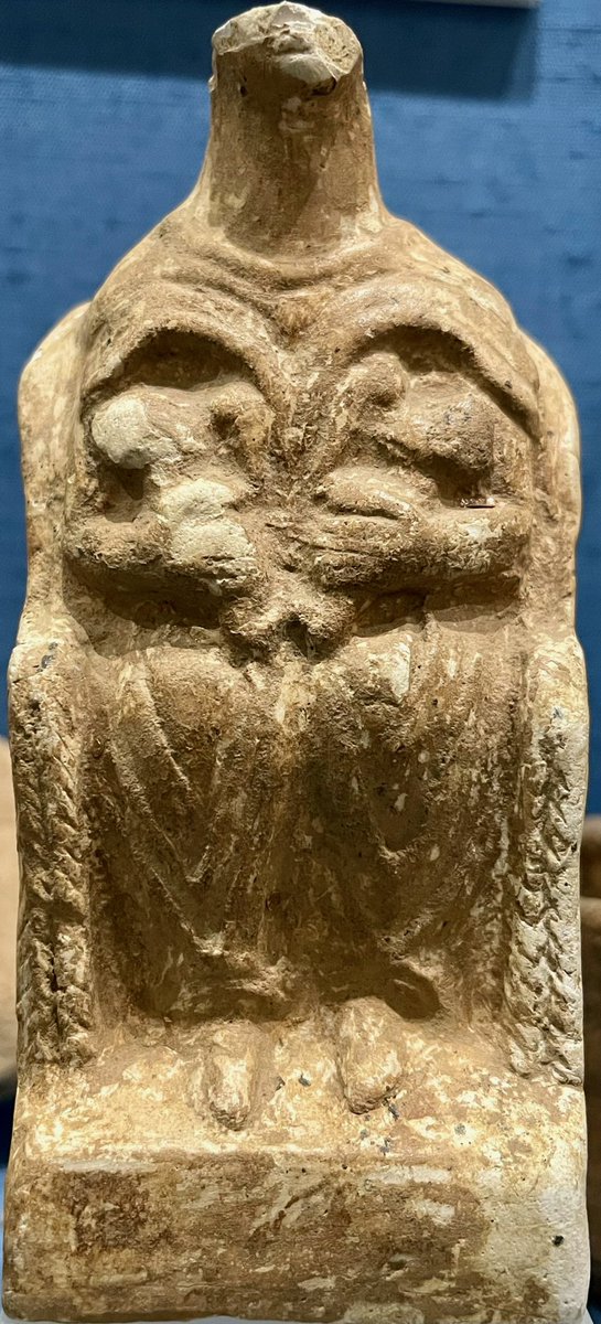The remains of a figurine representing Dea nutrix from Roman Canterbury - a Romanised version of the Celtic goddess of fertility and childbirth. Now part of the collections <a href="/CRomanMuseum/">Canterbury Roman Museum</a> #RomanBritain 📸 My own.