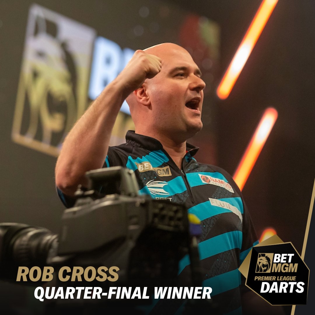 *𝗖𝗥𝗢𝗦𝗦 𝗧𝗔𝗞𝗘𝗦 𝗛𝗨𝗚𝗘 𝗦𝗜𝗚𝗛 𝗢𝗙 𝗥𝗘𝗟𝗜𝗘𝗙* 😅 

🎯 Rob Cross keeps his play-off hopes alive... just, with a 6-4 win against Bully Boy Michael Smith

That also brings an end to a run of six consecutive #BetMGMDarts defeats for Voltage 🙌 

#LoveTheDarts