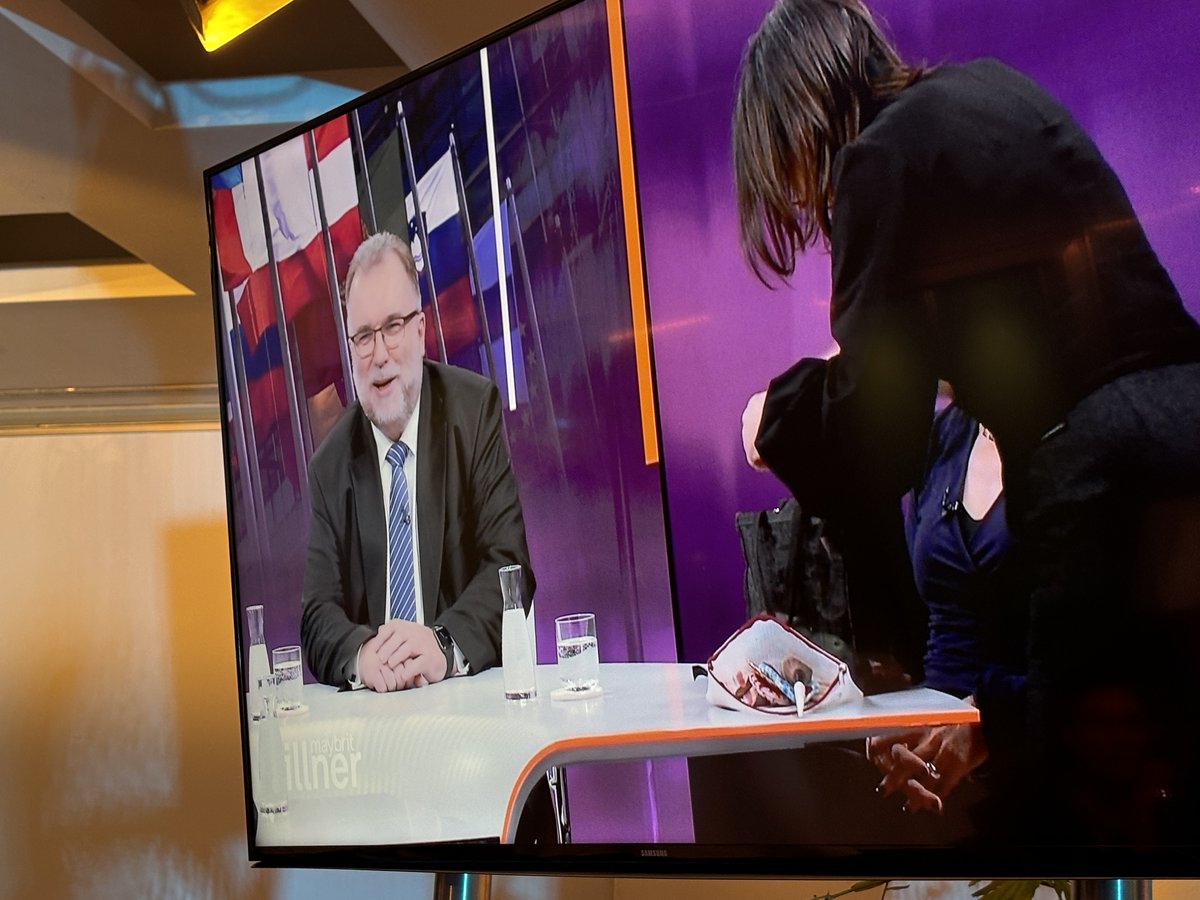 Gleich geht's los. 🚀 BDI-Präsident Siegfried #Russwurm um 22.15 Uhr zu Gast im #ZDF bei Maybrit #Illner. In 6 Wochen ist #Europawahl - eine wichtige Weichenstellung für die Wirtschaft. Für uns ist klar: Mehr #Europa, aber richtig! 📺 Jetzt einschalten: zdf.de/politik/maybri…