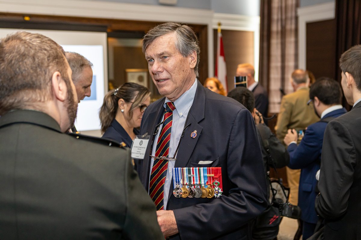 BMO's tweet photo. As the Official Bank of the Canadian Defence Community, we’re proud to partner with the Homes For Heroes Foundation to build Veterans’ Villages across Canada and support Veterans in need as they transition back to civilian life. Learn more: https://t.co/f3OWeWnjYw #BMOGrowTheGood https://t.co/4C0wNQ2iCa