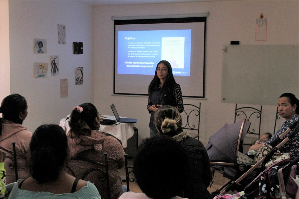 🧠 #PrevenciónDeAdicciones I Inauguramos el programa 'Manos de Luz' con el objetivo de disminuir el riesgo de consumo de drogas en población vulnerable, a través de actividades ocupacionales como la elaboración de velas.

Con salud e inclusión, #QuitoRenace 🙋🏽‍♂️🙋🏽‍♀️