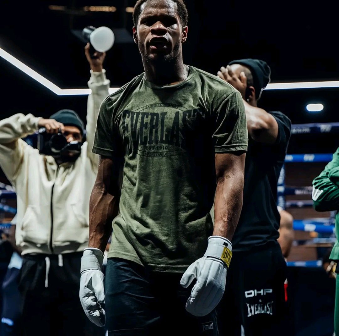 The get back is gonna be real scary in the near future. The pressures of the glorified “0” is gone for @Realdevinhaney and it’s going to unleash some different in him that’ll commence and stamp the second half of legacy as the GOAT. #thehaneyera #thenightmare #boxing
