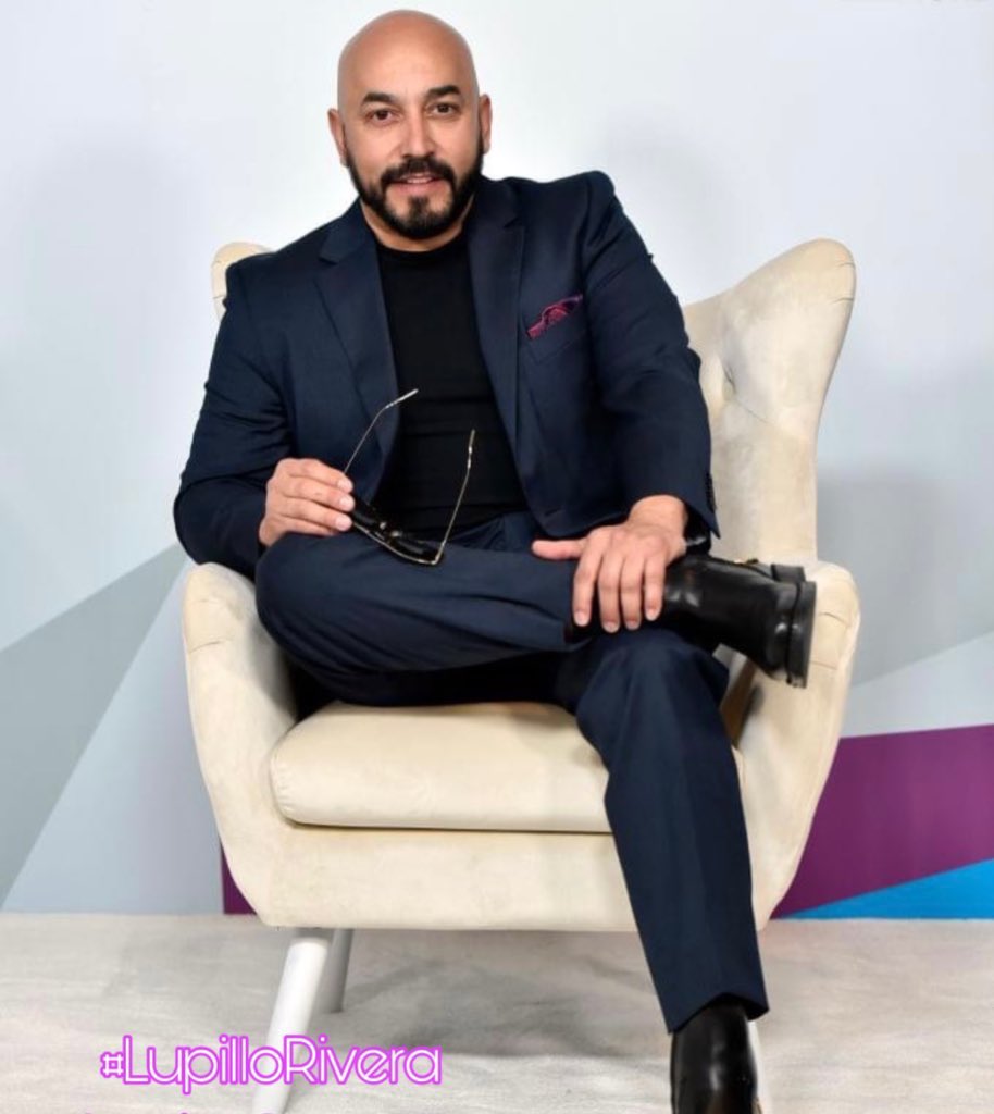 _abby_261's tweet photo. Bienvenidos al grupo de apoyo a @LUPILLO8  💙🫡 Nuestro objetivo llevarlo a la gran final de la casa de los famosos ..  #TeamLupillo #LupilloRivera #LupilloGanador https://t.co/FUszhLX0pG