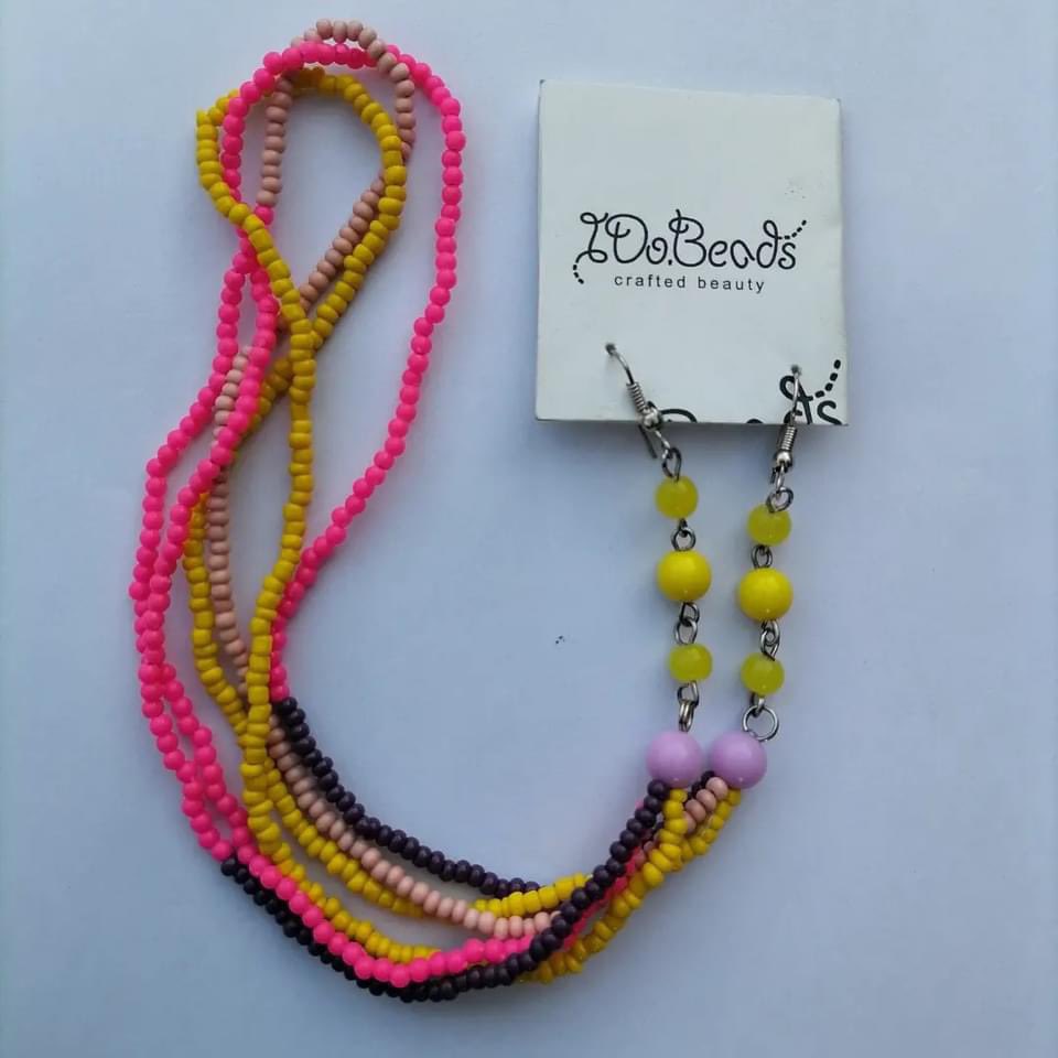 Motlatsi_RC's tweet photo. Khati Earrings: A Blend of Adaptability and Graceful Simplicity #elegantsimplicity mplicity #KhatiEarrings #multistrings #idobeads #craftedbeauty
๐ฑ๐ธ๐ฑ๐ธ๐ฑ๐ธ๐ฑ๐ธ https://t.co/r97DpdfUPo