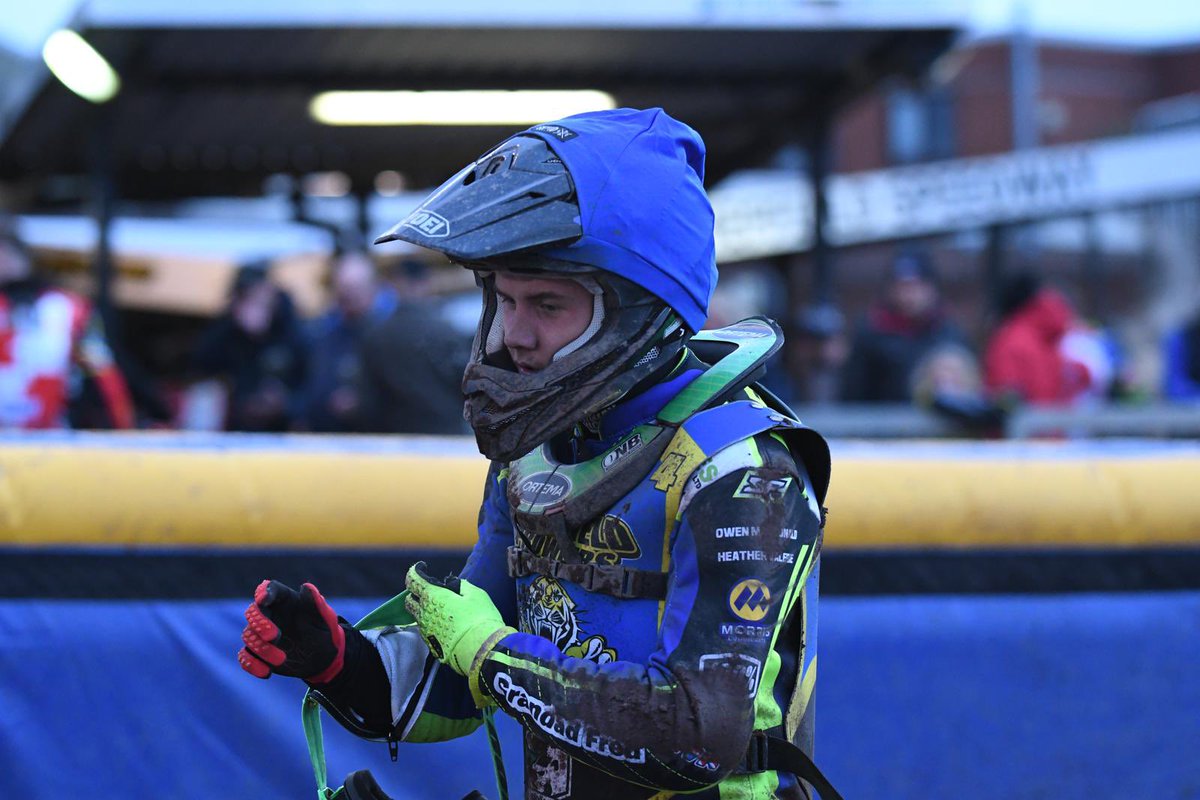 🏁 𝗥𝗘𝗦𝗨𝗟𝗧 | 📲🏟️ | Tiger Cubs v Middlesbrough A quality night of WSRA National Development League racing at Owlerton ends in victory! 🔵🟡 48-42 🐅🔴 📸 @charaflanigan | 🐯 #TigersPride