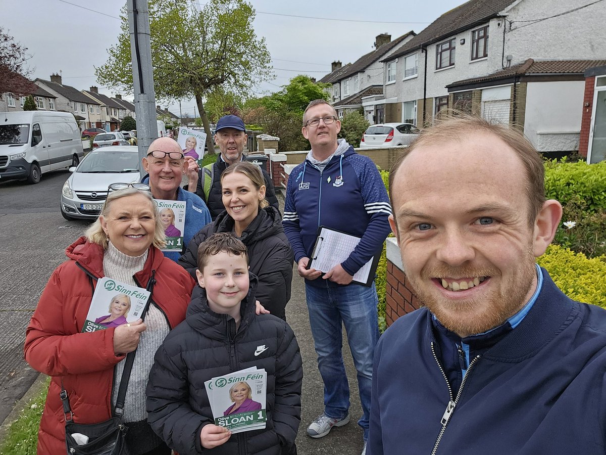 Clear appetite for change on the doors of Coolock tonight. People are fed up with Fine Gael and Fianna Fáil and deserve better. Vótáil Sinn Féin no1 on June 7th 🇮🇪 #ChangeStartsHere