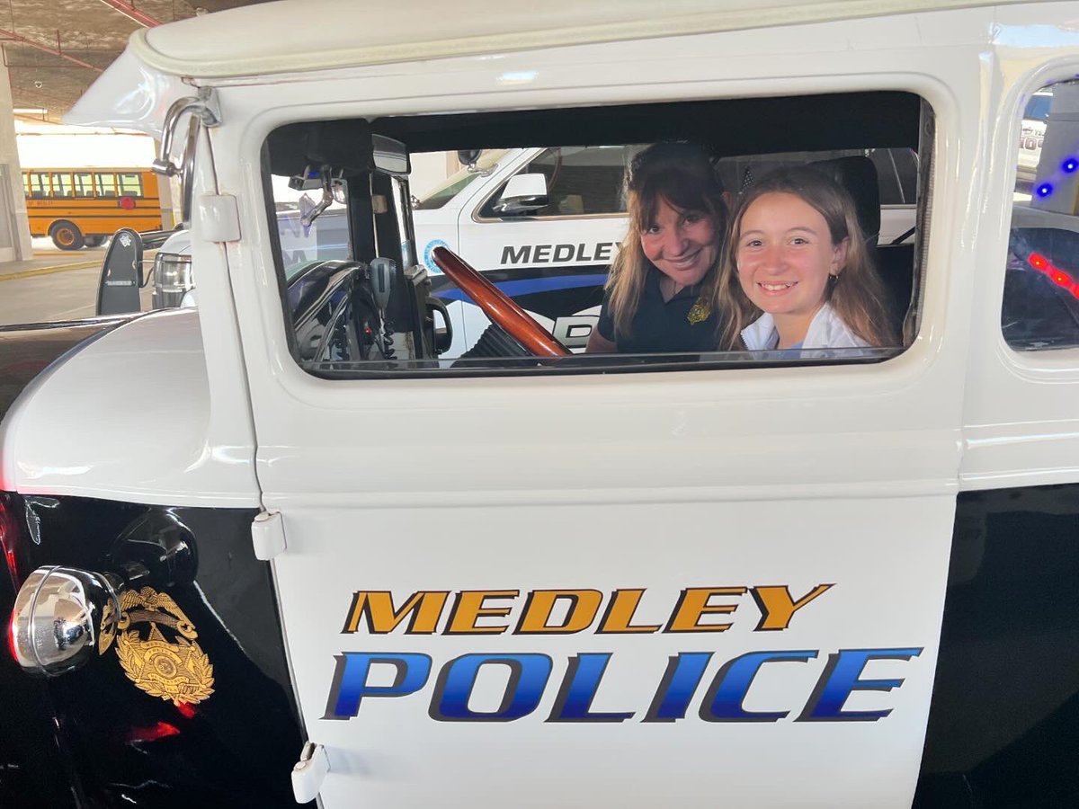 MedleyPolice tweet picture