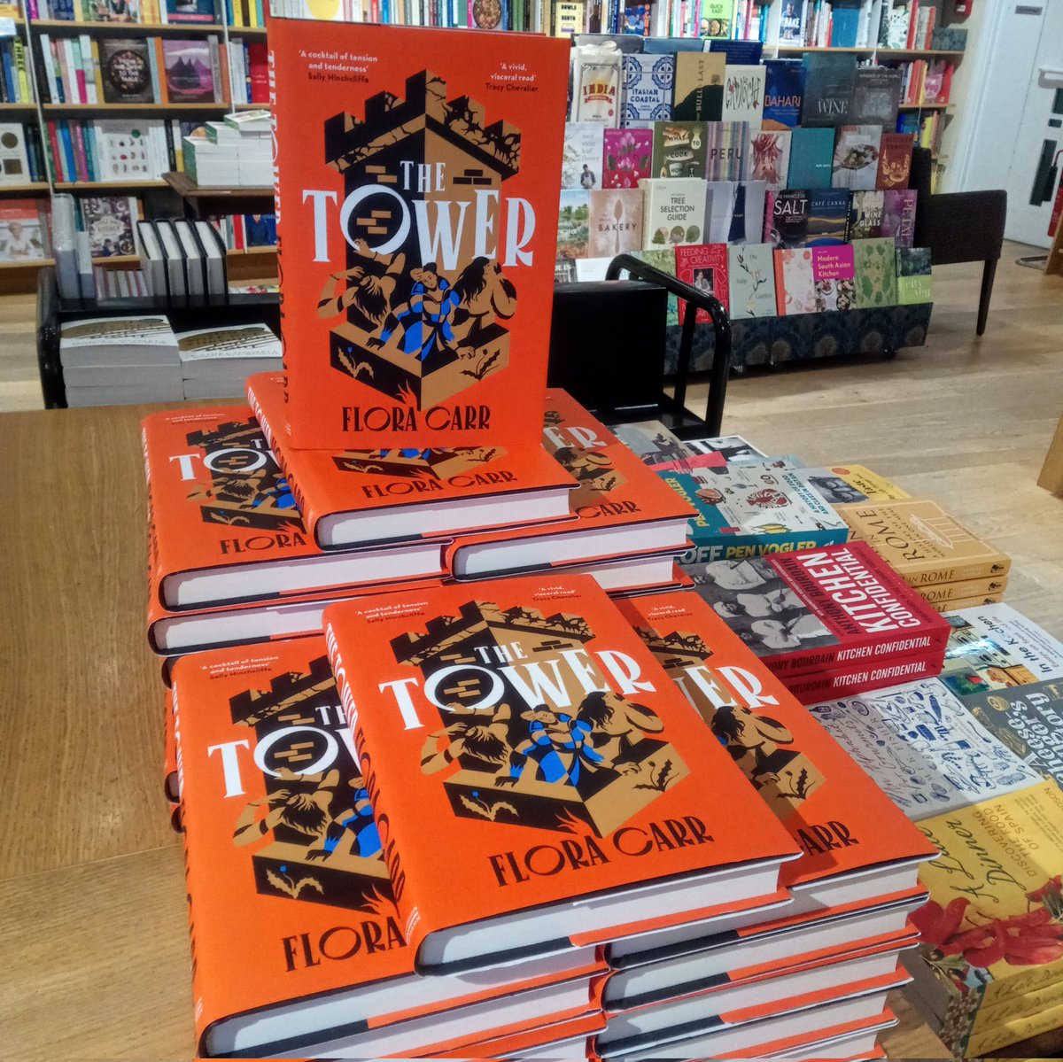 A brilliant evening listening to @floracarr_ discuss her debut novel at the York Waterstones! 🏰

I LOVED #TheTower & it was so exciting to hear a 'behind the scenes' of the writing & research. Would highly recommend it to everyone, a stunning piece of historical fiction! 🧡📖