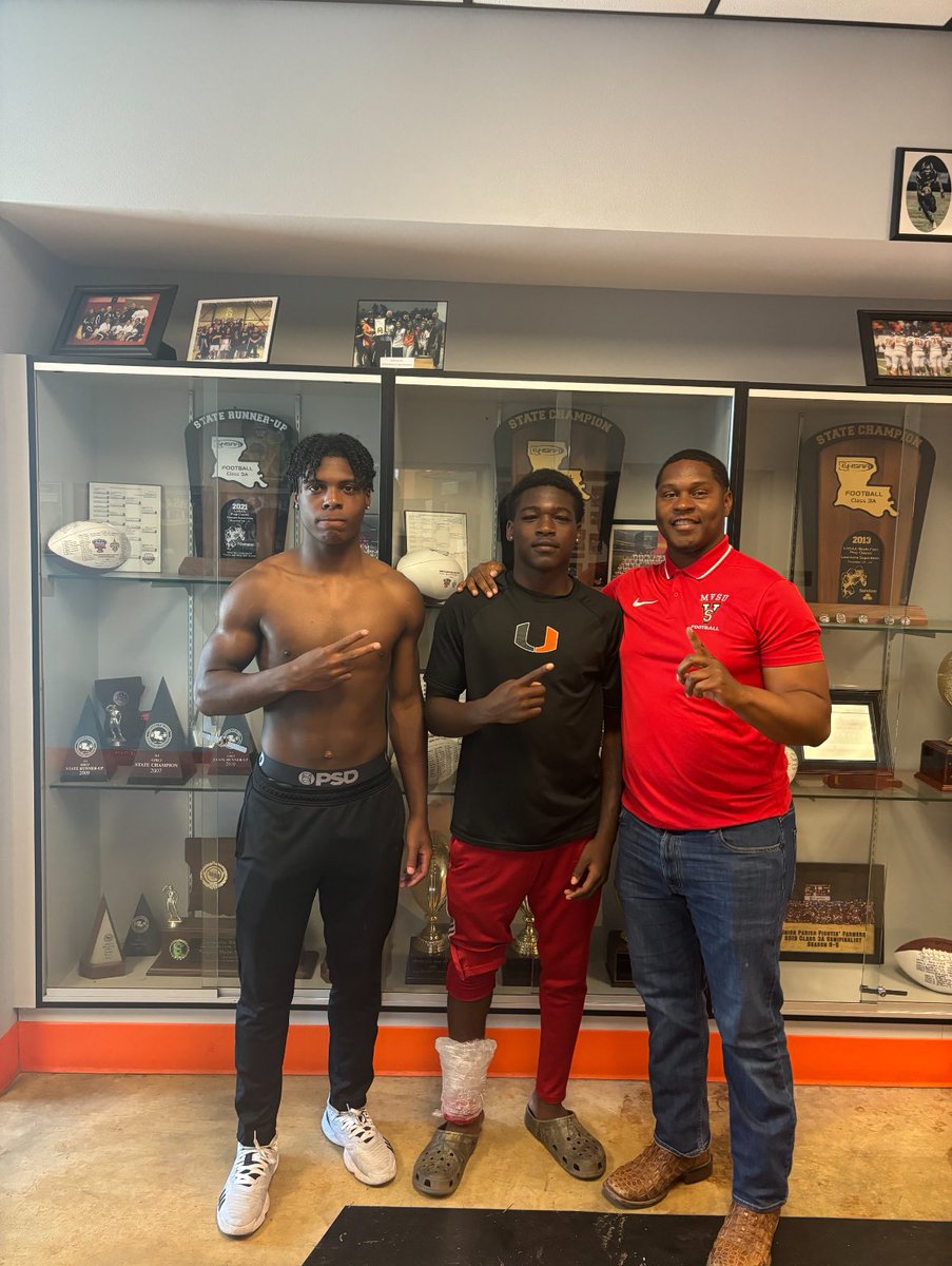 Tyquereis Wilson (@tyquereiswilson) on Twitter photo AGTG After a great conversation with <a href="/coach_jaygaff/">Jay Gafford</a> I'm blessed to receive my 1st D1 offer from <a href="/MSValleyFB/">MVSU Football</a> !!! <a href="/JoeSpatafora/">joe spatafora</a> <a href="/c_gatlin/">C.J. Gatlin</a> <a href="/CoachJayJay44/">Coach Jay-Jay</a> <a href="/Youngbullz22/">#YoungBullz Training & Recruitment</a> <a href="/Rhashad95/">Coach Yé</a> AGTG After a great conversation with <a href="/coach_jaygaff/">Jay Gafford</a> I'm blessed to receive my 1st D1 offer from <a href="/MSValleyFB/">MVSU Football</a> !!! <a href="/JoeSpatafora/">joe spatafora</a> <a href="/c_gatlin/">C.J. Gatlin</a> <a href="/CoachJayJay44/">Coach Jay-Jay</a> <a href="/Youngbullz22/">#YoungBullz Training & Recruitment</a> <a href="/Rhashad95/">Coach Yé</a>