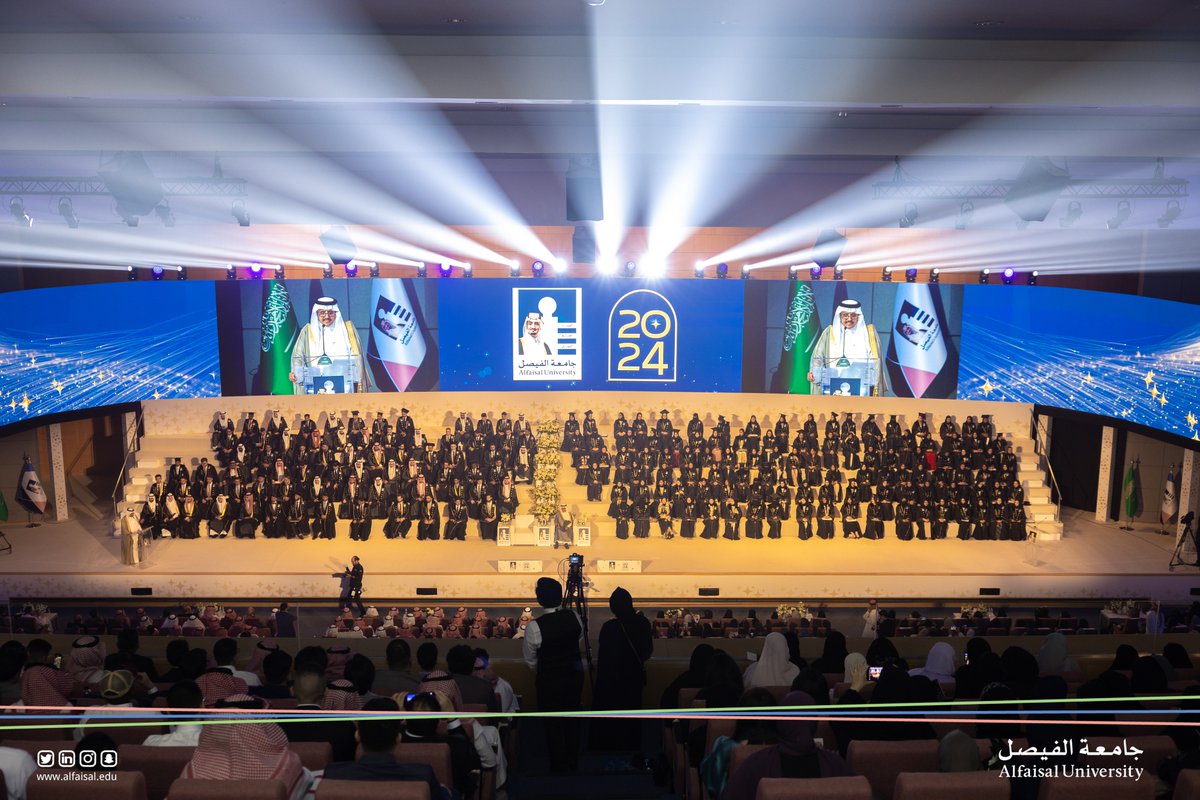 Alfaisaluniv's tweet photo. برعاية صاحب السمو الملكي الأمير تركي الفيصل، #جامعة_الفيصل تحتفي بخريجي وخريجات كلية االطب، والصيدلة، والعلوم والدراسات العامة لعام 2024. https://t.co/Pu29o9nUzE