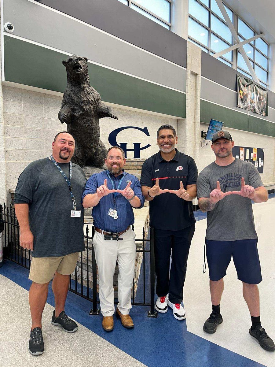 Copper Hills High School Football (@copperhillsfb) on Twitter photo Appreciate Coach Ellis <a href="/bigfam94/">Luther Elliss</a> with <a href="/Utah_Football/">Utah Football</a> stopping by to visit our program today. #GoUtes Appreciate Coach Ellis <a href="/bigfam94/">Luther Elliss</a> with <a href="/Utah_Football/">Utah Football</a> stopping by to visit our program today. #GoUtes