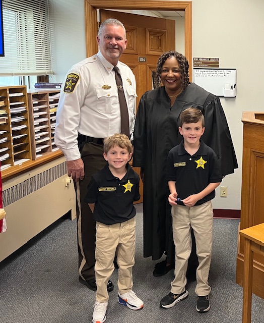 Two Madison County students got the chance to be “Sheriffs for the Day” & were sworn in by Chief Judge Stephen Stobbs. The students met detectives, courthouse security, Judge Veronica Armouti, Madison County Treasurer, Regional Superintendent of Schools, & Madison County Clerk.