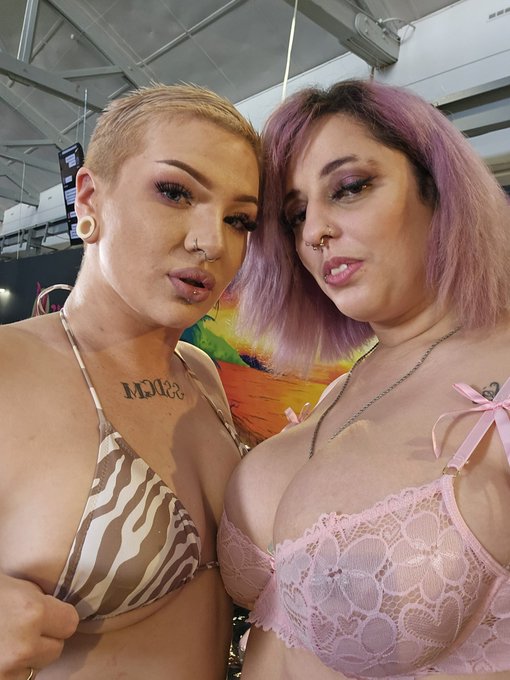 Session shibari avec Logan on https://t.co/oTy7MLSo9r  Et sa fini assez... bien ;p ❤️&zwj;🔥❤️&zwj;🔥 confiance<a href="/tag/nouvellephotodeprofil"class="tags"><span>#nouvellephotodeprofil</span></a>