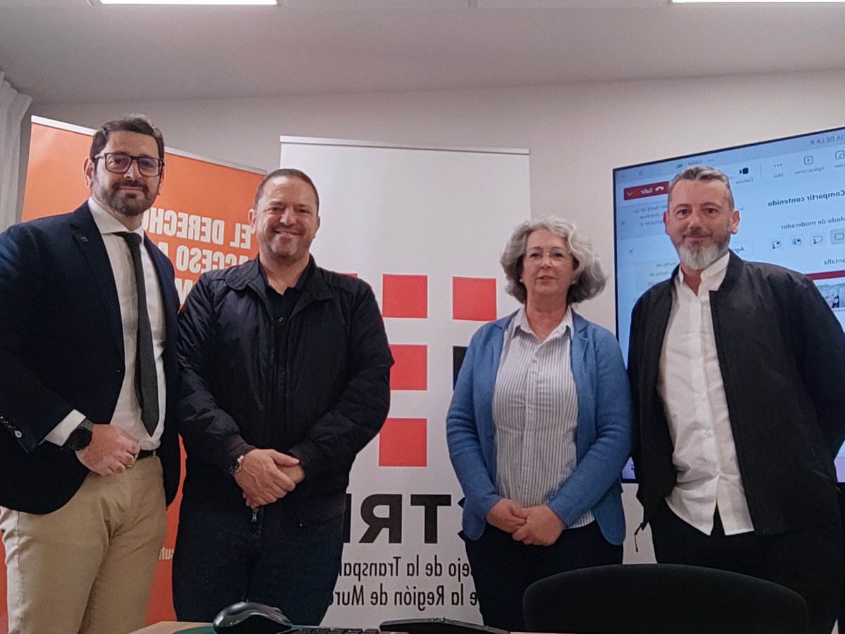 🗣️Está mañana fue presentado en el Pleno del #CTRM, el Informe de Evaluación de la Publicidad Activa en la Región de Murcia 22, elaborado por nuestro Colegio. 🕵🏻
👏🏻Gracias a todo el equipo de evaluación por el esfuerzo y trabajo realizado. 
 #Transparencia #PublicidadActiva