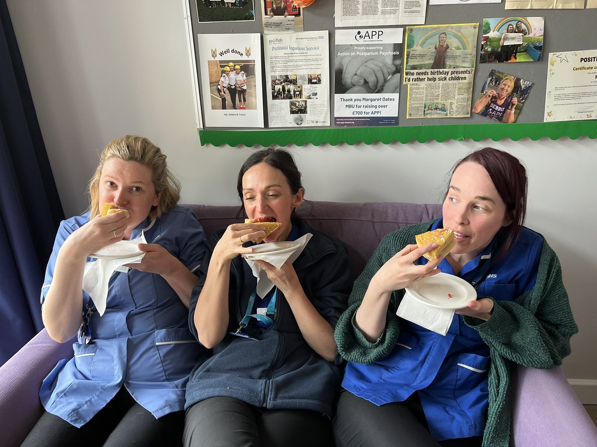 Well that’s one way to get staff onside in today’s staff meeting…… home made cake 🍰🍰 😂😂 @StefJudge @Pip1RMN @AmyHoughton @MHSSD_NottsHC @mazsmith1674 @LisaCarter10